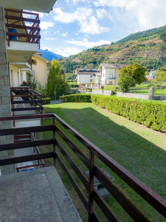 Appartamento Ai Piedi Del Gran Paradiso Saint-Pierre Eksteriør bilde